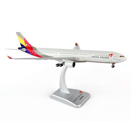 مجسم طيران آسيانا A330-300 مقاس 1:200 بلاستيك صلب