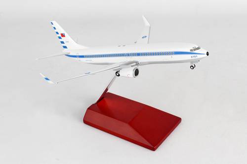 مجسم قوات تايوان B737-800 مقاس 1:200 بلاستيك صلب