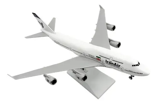 مجسم طائرة طيران إيران B747-400 مقاس 1:220 طول 30 سم من مادة الريزن مع قاعدة وعجلات