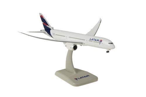 مجسم طيران LATAM ط B787-9 مقاس 1:400 حديد + قاعدة