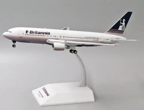 مجسم طائرة طيران بريطانيا B767-200ER مقاس 1:200 حديد من JC Wings تسجيل [G-BRIF]