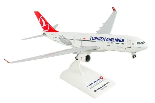 Turkish Airlines A330-200 1:200 Scale Model by Skymarks [TC-JNA]