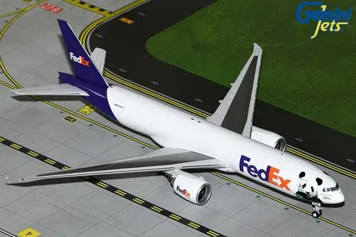 مجسم طائرة فيديكس B777-200LRF مقاس 1:200 حديد من GeminiJets تسجيل [N886FD]