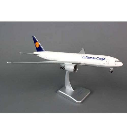 مجسم لوفتهانزا للشحن B777F مقاس 1:200 بلاستيك صلب