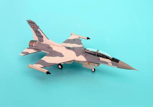 مجسم الجوية الأمريكية F-16D BLK32 مقاس 1:200 حديد