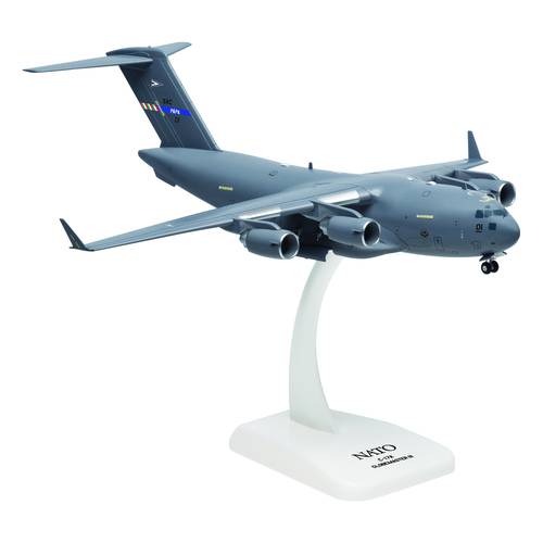 مجسم قوات حلف الناتو C-17A مقاس 1:200 بلاستيك صلب