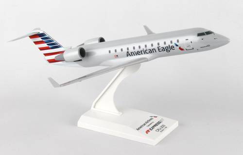 مجسم الخطوط الأمريكية CRJ200 مقاس1:100 بلاستيك صلب