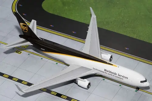 UPS Boeing 767-300F 1:200 Scale Diecast Model by GeminiJets [N344UP]