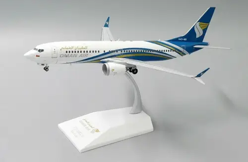 مجسم طائرة الطيران العماني B737 MAX 8 مقاس 1:200 حديد من JC Wings تسجيل [A40-MB]