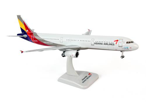 مجسم طيران آسيانا A321 مقاس 1:200 بلاستيك صلب