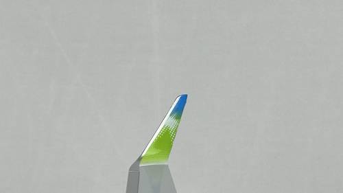 مجسم طائرة أرامكو السعودية B737-800 مقاس 1:100 طول 39 سم مادة الريزن مع قاعدة خشبية