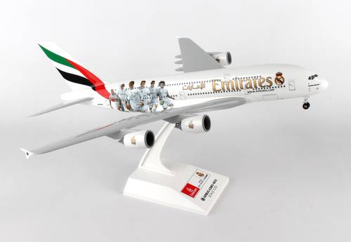 مجسم الإمارات A380 مقاس1:200بلاستيك صلب ريال مدريد