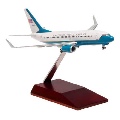 مجسم القوات الأمريكية B737-700مقاس1:200بلاستيك صلب