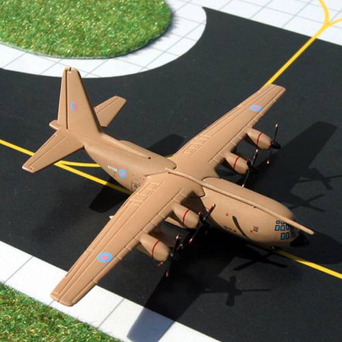 مجسم طائرة C-130 مقاس ١:٤٠٠ حديد C30201