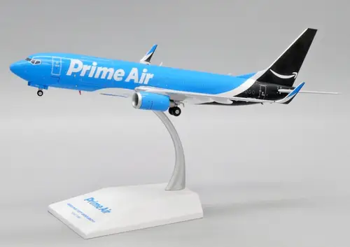 مجسم طائرة طيران أمازون برايم للشحن B737-800BCF مقاس 1:200 حديد من JC Wings تسجيل [N5147A]
