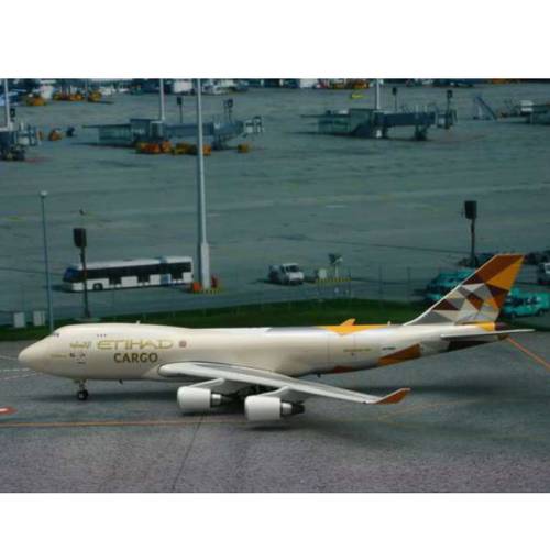 مجسم الإتحاد للشحن B747-400F مقاس 1:400 حديد