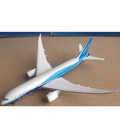 مجسم طائرة B787-8 مقاس 1:400 حديد