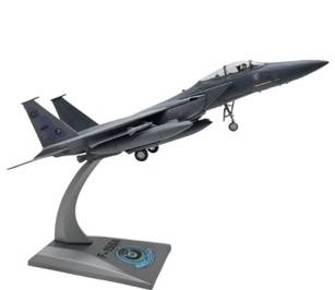 مجسم مقاتلة F-15SA السعودية مقاس 1:100 حديد طول 19 سم مع القاعدة والعجلات والتسليح