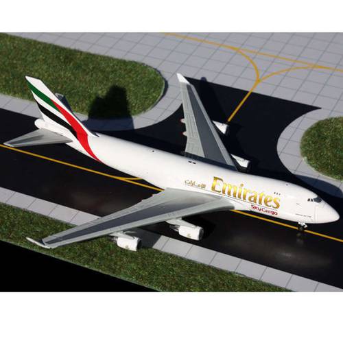 مجسم الإماراتية للشحن B747-400F مقاس 1:400 حديد