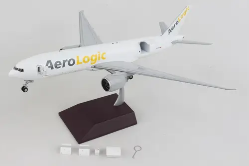 مجسم طائرة ايرولوجيك B777F مقاس 1:200 حديد من GeminiJets تسجيل [D-AALD] (مجسم تفاعلي)
