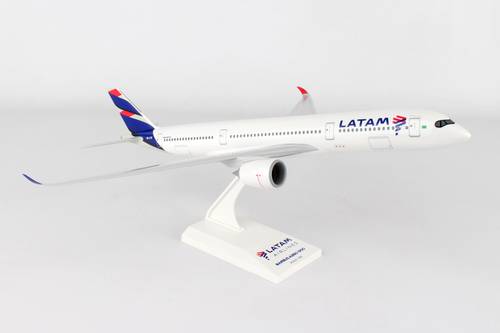 مجسم طيران LATAM ط A350-900 مقاس 1:200 بلاستيك صلب