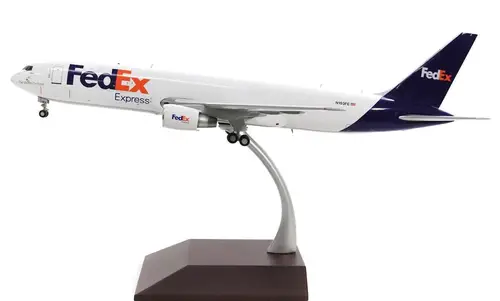 مجسم طائرة فيديكس B767-300F مقاس 1:200 حديد من GeminiJets تسجيل [N103FE]