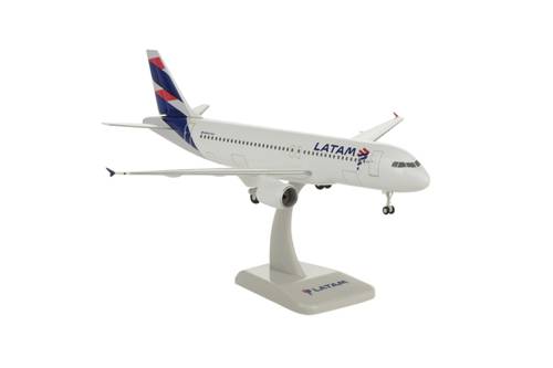مجسم طيران LATAM ط A320 مقاس 1:200 بلاستيك صلب