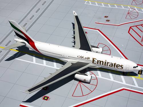 Emirates A330-200 1:200 Scale Diecast Model by GeminiJets [A6-EKR]