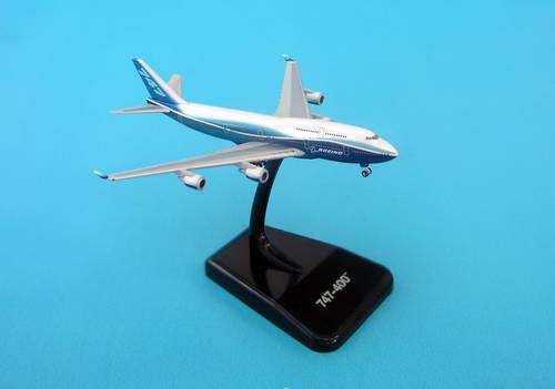 مجسم بوينغ B747-400 مقاس 1:1000 حديد + قاعدة