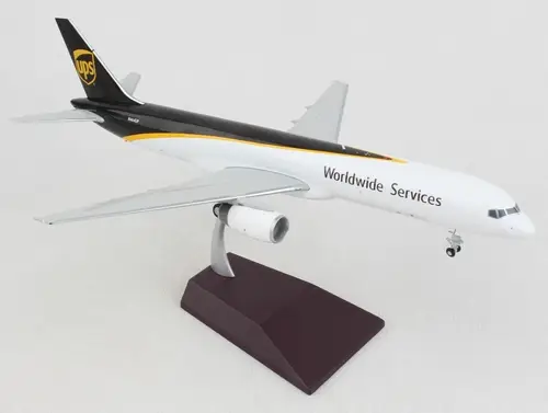 مجسم طائرة UPS للشحن B757-200F مقاس 1:200 حديد من GeminiJets تسجيل [N464UP]
