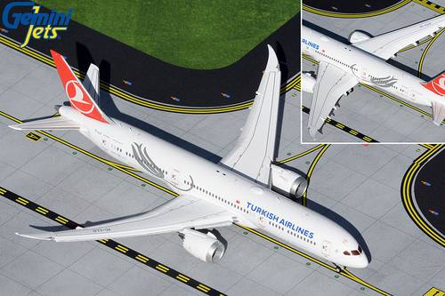 Turkish Airlines Boeing 787-9 1:400 Scale Diecast Model by GeminiJets [TC-LLO] Flaps Down