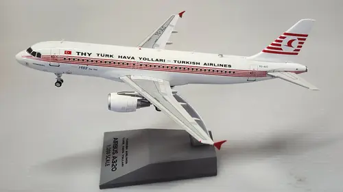 Turkish Airlines A320 1:200 Scale Model Diecast by InFlight200 [TC-JLC]