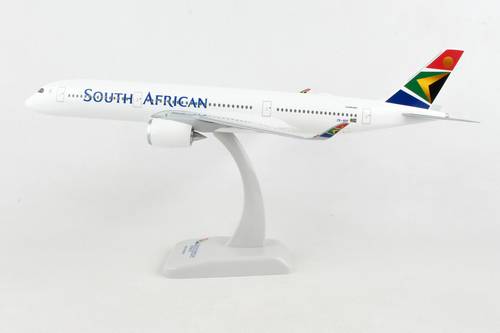 مجسم طائرة خطوط جنوب أفريقيا A350-900 مقاس 1:200 من Hogan Wings تسجيل [ZS-SDF]