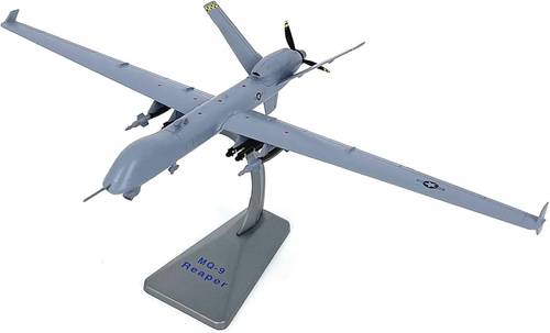 USAF MQ-9 1:72 Scale Model Diecast Wingspan 28 cm with Stand + Landing Gear + Armaments