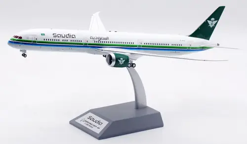 Saudia Boeing 787-10 New Livery 1:200 Scale Diecast Model by InFlight200 [HZ-AR32] (Flaps Down)