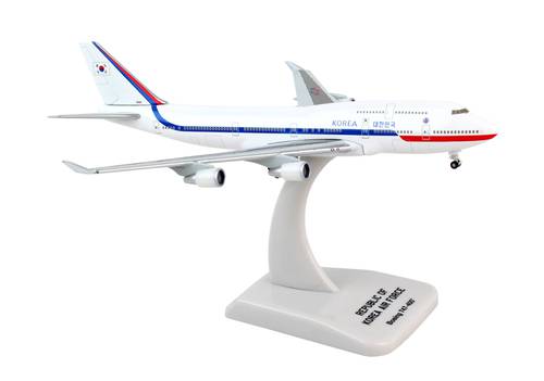 مجسم القوات الكورية B747-400 مقاس 1:500 حديد + قاعدة