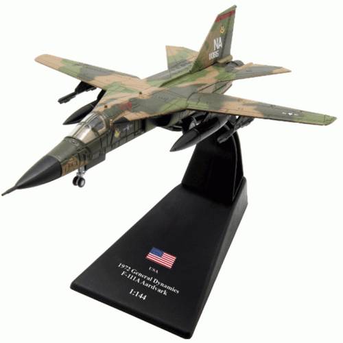 مجسم مقاتلة F-111 مقاس ١:١٤٤ حديد خفيف B40210