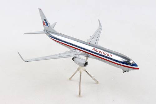 مجسم الخطوط الأمريكية B737-800W مقاس 1:200 حديد