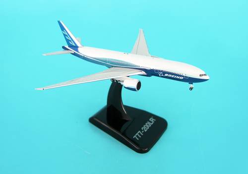 مجسم بوينغ B777-200LR مقاس 1:500 حديد + قاعدة