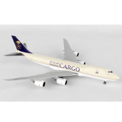 مجسم السعودية للشحن B747-8F مقاس 1:400 حديد