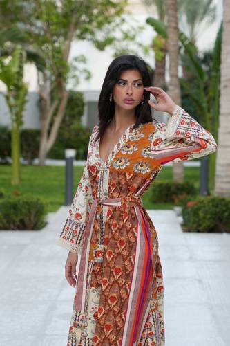 جلابية من مجموعة patchwork