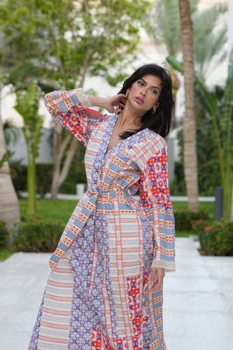 جلابية من مجموعة patchwork