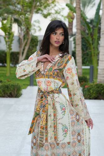 جلابية من مجموعة patchwork