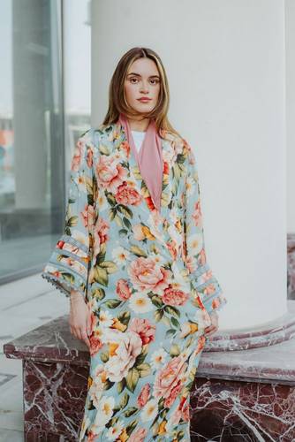 عباية كريب من مجموعة blooming girl