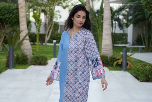 جلابية من مجموعة patchwork