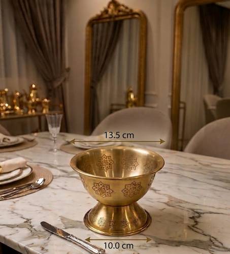 زبدية تقديم بقاعدة ذهبي 13.5 سم