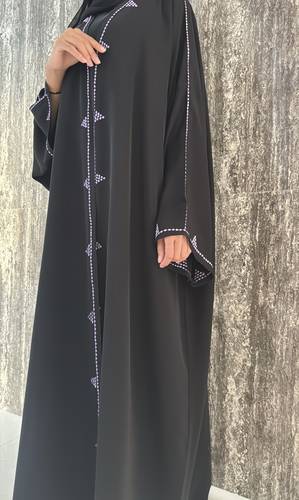 Embroidered Triangles in Soft Purple