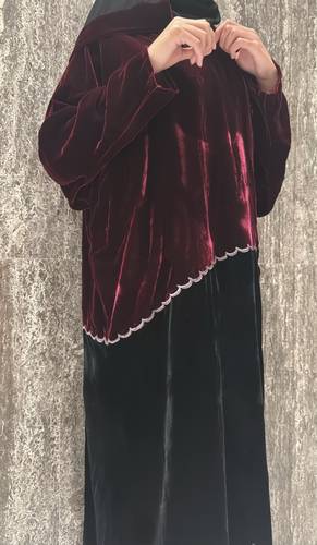 Wave Embroidery in Burgundy 