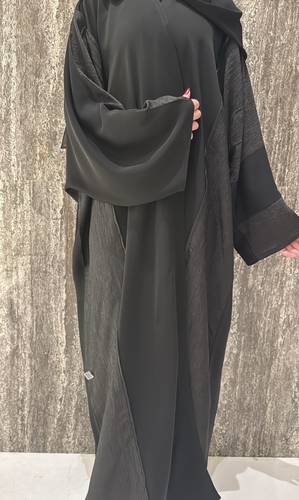 Shimmer Crepe Contrast in Black