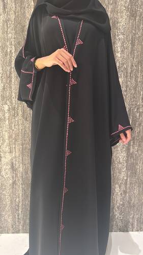 Embroidered Triangles in Rose Pink